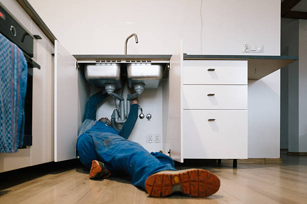 Professional Leak Detection technician working in Stevensville, MD